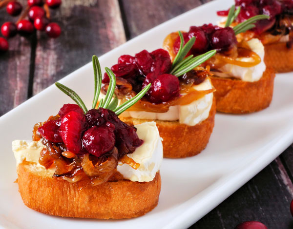 Crostini with Caramelized Onions and Cranberry Chutney